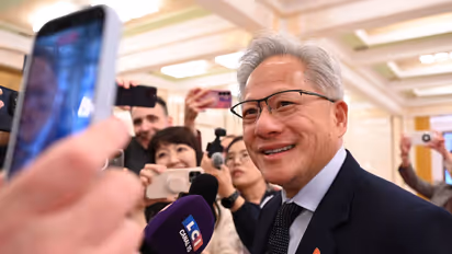 https://stocktwits.com/news-articles/markets/equity/michael-burry-says-jensen-huang-is-becoming-a-bit-like-palantir-s-alex-karp-after-nvidia-ceo-s-media-blitz/cZMmtrcRBg2