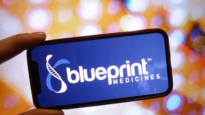 https://stocktwits.com/news-articles/markets/equity/blueprint-medicines-stock-lands-several-downgrades-after-sanofi-s-buyout-deal-but-retail-bulls-keep-the-faith/chkAAcLRbHn