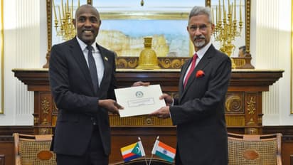Minister of External Affairs S Jaishankar met with Foreign Minister of Comoros Mbae Mohamed today. (Photo/@DrSJaishankar)