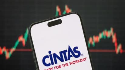 Cintas Stock Soars 9% On Q3 Earnings Beat, Revised Guidance — Retail Sentiment Hits Year-High