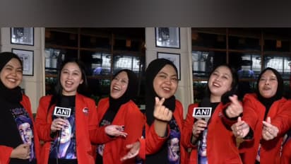 SRK fans from Indonasia (Photo/ANI)