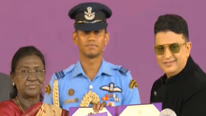 'Srikanth' receives National Award (Photo/X@rashtrapatibhvn)