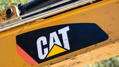 https://stocktwits.com/news-articles/markets/equity/caterpillar-stock-slumps-9-despite-q3-earnings-beat-as-revenue-falls-short-of-estimates/cZUQnXIR9bu