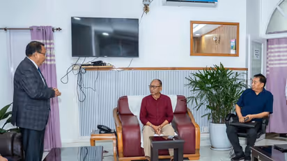 Manipur CM Yumnam Khemchand Singh meets Church leaders in Senapati (Photo/X/ @YKhemchandSingh)