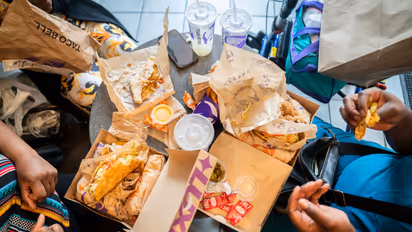 https://stocktwits.com/news-articles/markets/equity/cmg-yum-sg-calm-kr-stocks-in-focus-how-recalls-outbreaks-and-supply-chain-chaos-rattled-consumer-stocks-in-2026/cZo4lKMRJIE