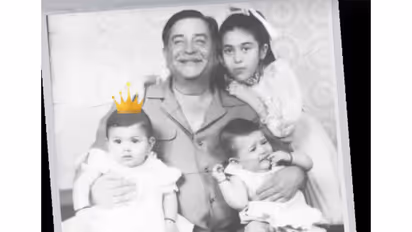 Childhood picture of Kareena Kapoor Khan with Riddhima Kapoor Sahni, Karishma Kapoor with Raj Kapoor (Photo/@kareenakapoorkhan)