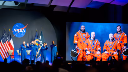 https://stocktwits.com/news-articles/markets/equity/nasa-picks-artemis-iii-crew-for-spacex-blue-origin-moon-lander-tests/cZ0UmAlR7RZ
