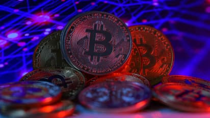 https://stocktwits.com/news-articles/markets/equity/analyst-conservative-on-crypto-stock-coin-mstr-hood/cZoT0OQRJ3G