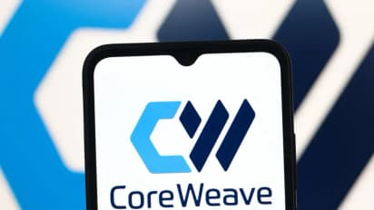 https://stocktwits.com/news-articles/markets/equity/coreweave-stock-slips-despite-2025-q1-revenue-beat-positive-guidance/chitpkoRbVg