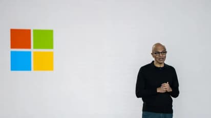 https://stocktwits.com/news-articles/markets/equity/microsoft-brushes-off-trump-tariff-worries-says-its-software-can-be-super-helpful-to-do-more-with-less/chLHUiARbij