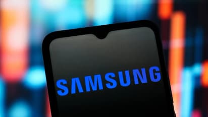 https://stocktwits.com/news-articles/markets/equity/samsung-hikes-chip-prices-15-percent-tsmc-capacity-crunch-nvidia-apple/cZYdhI1RJkr
