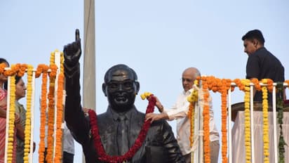 Gujarat CM Bhupendra Patel paying tributes to BR Ambedkar's statue (Photo: Gujarat CMO)
