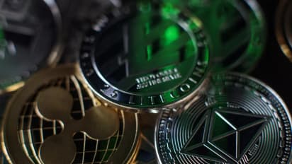 https://stocktwits.com/news-articles/markets/cryptocurrency/xrp-and-ethereum-are-beating-bitcoin-and-analyst-michael-van-de-poppe-is-betting-big-on-altcoins/cZZSJoZR7vc