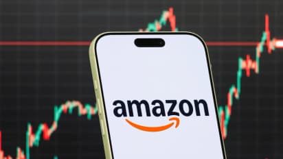https://stocktwits.com/news-articles/markets/equity/amazon-expands-its-ltl-freight-service-to-all-us-businesses-here-s-what-it-means/cZ060AMR7TK
