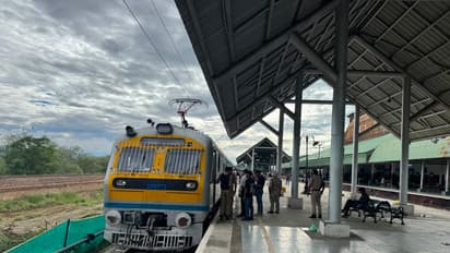 Special trains operated for the convenience of tourists visiting Kashmir (Photo/Release)
