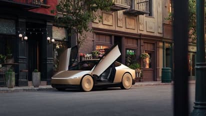 https://stocktwits.com/news-articles/markets/equity/tesla-cranks-up-robotaxi-push-in-austin-boosts-fleet-size-and-coverage-ahead-of-public-launch/chsxANTRdkS