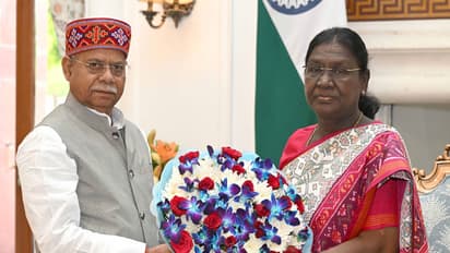 Telangana Governor Shiv Pratap Shukla with President Droupadi Murmu (Photo X/@rashtrapatibhvn)