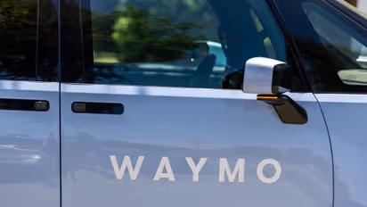 https://stocktwits.com/news-articles/markets/equity/waymo-opens-robotaxi-service-in-las-vegas-here-s-what-investors-need-to-know/cZtmOJnRBTc