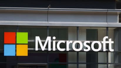Microsoft Stock ‘Table-Pounder’ Name To Own At Current Valuations, Says Analyst: Retail Mood Stays Dim On Macro Outlook