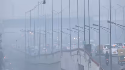 Thick smog envelops Ghazipur (Photo/ANI)