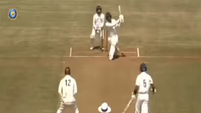 Akash Kumar Chaudhary in action. (Photo: @BCCI Domestic X)