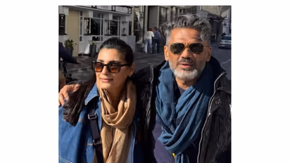 Suniel Shetty with wife Mana (Photo/instagram/@suniel.shetty)