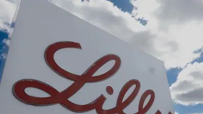 We Asked Retail Traders About Eli Lilly’s Biggest Post-Q4 Risk — Most Say It’s The Weight-Loss Drug Wars