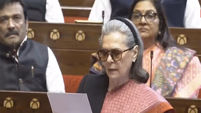 Sonia Gandhi speaks on distresss of women workers like Anganwadi and Asha workers in Lok Sabha. (Photo/ANI)