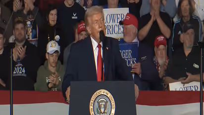 US President Donald Trump speaks during a campaign-style event in Clive, Iowa, amid ongoing legal uncertainty over his administration’s global tariff policy. (Image Source: The White House/YouTube)