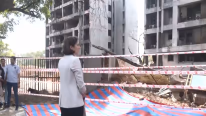 British High Commissioner Lindy Cameron pays tribute to the victims of the Air India AI-171 plane crash on its first anniversary. (Photo/ANI)