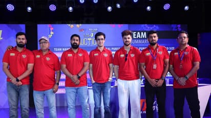 Kanpur Superstars officials with cricketer Sameer Rizvi (Photo: UP T20 League)