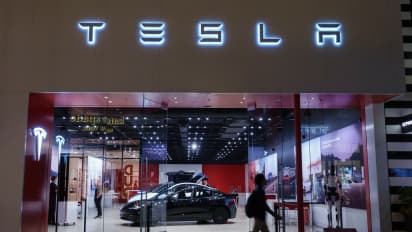 https://stocktwits.com/news-articles/markets/equity/tesla-talent-exodus-fremont-factory-exec-bejamin-bate-leaves-for-chemelex/cmy7wblR4ha