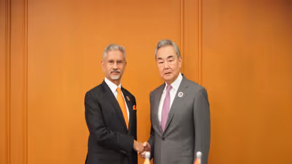 Chinese Foreign Minister Wang Yi meets External Affairs Minister S Jaishankar in Manila on sidelines of ASEAN (Photo/X@SpoxCHN_LinJian)/