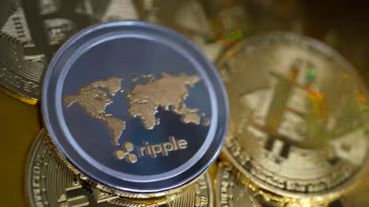 https://stocktwits.com/news-articles/markets/cryptocurrency/xrp-price-drops-to-its-lowest-level-since-2024-bitcoin-failed-to-hold-above-64-k/cZoZHl2RJQf