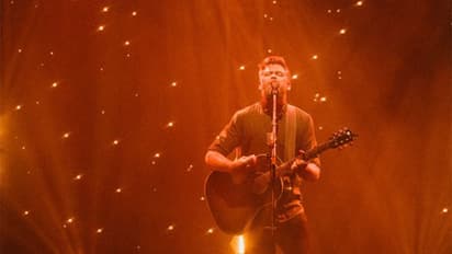 Passenger (Image source: Instagram@passengermusic)