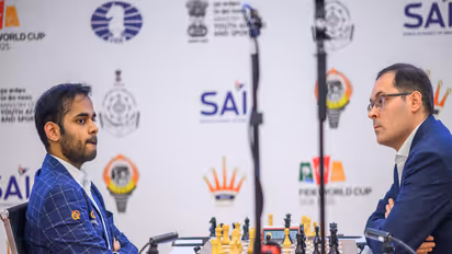Arjun Erigaisi and Peter Leko (Photo: FIDE)