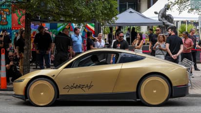 https://stocktwits.com/news-articles/markets/equity/tsla-gary-black-waymo-robotaxi-autonomous-driving-tesla-q3-deliveries/cZDFVH6RB1V