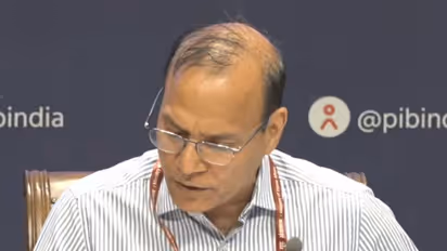 Additional Secretary of the Ministry of Ports, Shipping & Waterways Mukesh Mangal (Photo/Youtube@PIB)
