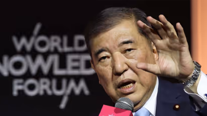 Former Japanese Prime Minister Shigeru Ishiba delivers remarks on “The Future of Korea-Japan Relations” at the World Knowledge Forum. (Image Source: Maeil Business Newspaper/World Knowledge Forum)