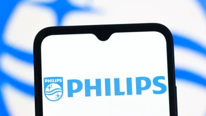 https://stocktwits.com/news-articles/markets/equity/philips-plans-150-million-new-investments-us-manufacturing-r-and-d/chsRrRhRdOD