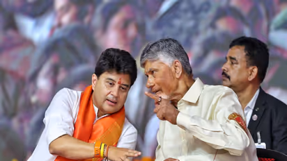 Union Minister for Communications and DoNER, Jyotiraditya Scindia and Andhra Pradesh Chief Minister, N. Chandrababu Naidu (Photo/ @JM_Scindia)