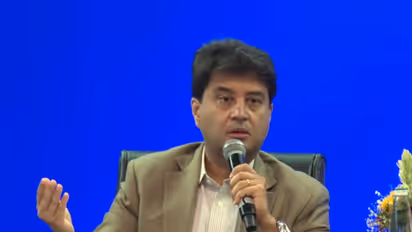 Union Minister Jyotiraditya Scindia (Photo/Youtube/India Mobile Congress)