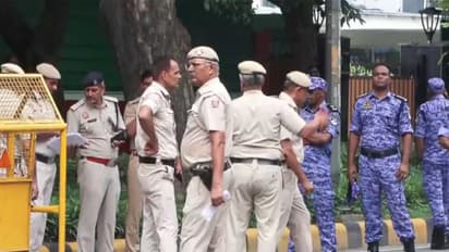Visual from outside Aam Aadmi Party office in Delhi (Photo/ANI)