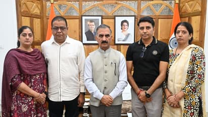 Family of deceased seafarer Aditya Sharma with Himachal CM (Photo/ANI)