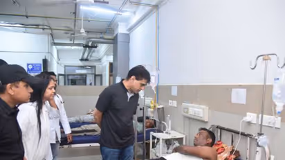 Gujarat Health Minister Praful Pansheriya visits Gandhinagar Civil Hospital (Photo/Gujarat govt)