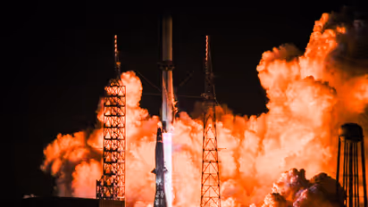 https://stocktwits.com/news-articles/markets/equity/stocktwits-space-race-monthly-spcx-asts-rklb-pl-october-vsat-crown/cZUhSakR9RM