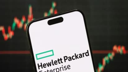 https://stocktwits.com/news-articles/markets/equity/wall-street-boosts-hewlett-packard-price-targets-after-upbeat-q2-earnings/chkuiarRbwH