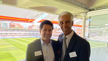 Sachin Tendulkar (L) and Garfield Sobers (R) (Photo: X/@sachin_rt)