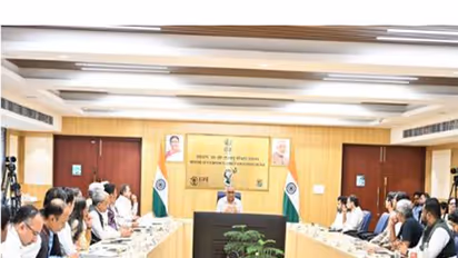 Union Minister Bhupender Yadav interacts with Start-ups to explore affordable, scalable, technology-driven solutions (Photo/PIB)