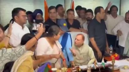 Ruckus by AAP Councillors at Mayor's Office after Chairman and Deputy Chairman of the Municipal Corporation of Delhi’s special committees (Photo/ ANI)